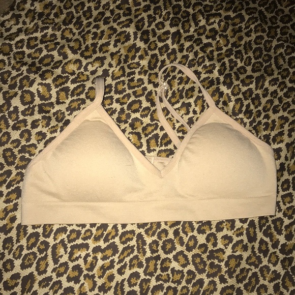 32A Bra Grab - Picture 8 of 10